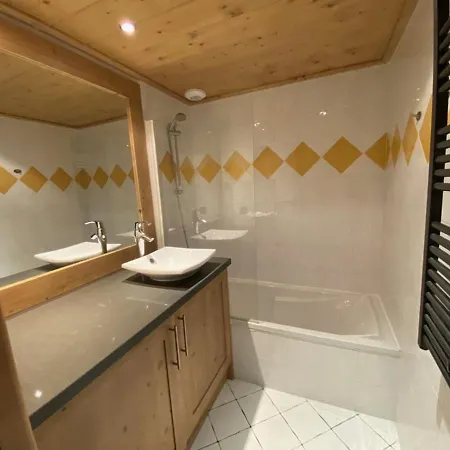 Avec Terrasse, Jardin Et Piscine Chauffee A - 6 Pers. - Fr-1-733-136 *